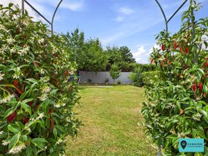 Garden - click for photo gallery